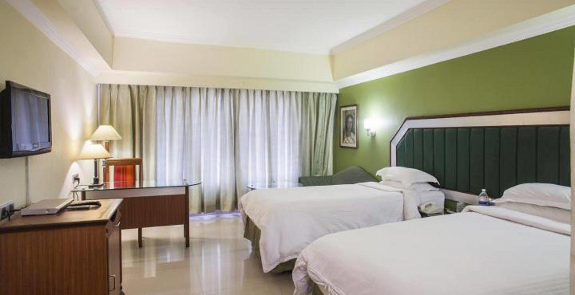 Hotel Swosti Premium Bhubaneswar Extérieur photo
