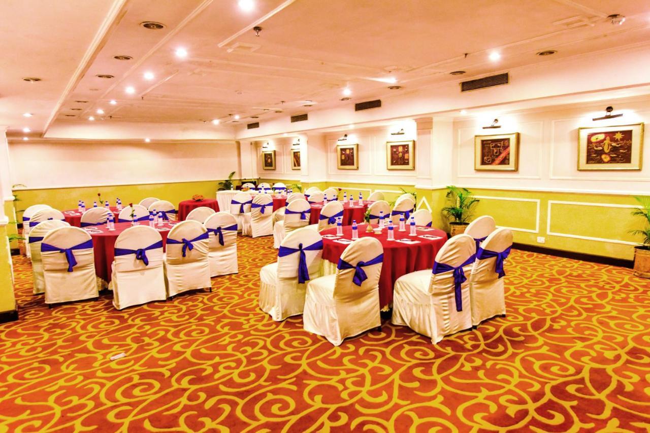 Hotel Swosti Premium Bhubaneswar Extérieur photo